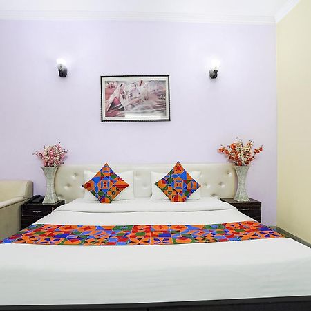 Fabexpress Ivy Inn Sector 35 Noida Exterior photo