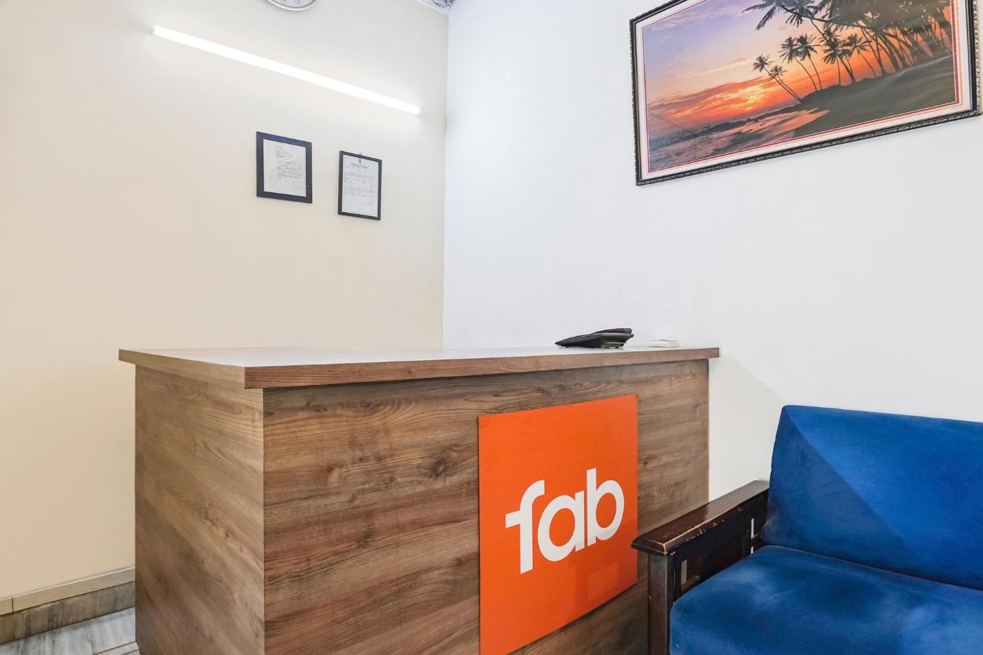 Fabexpress Ivy Inn Sector 35 Noida Exterior photo